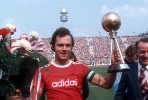 Về Franz Beckenbauer